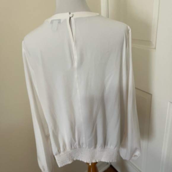 Blouse - Picture 2 of 8